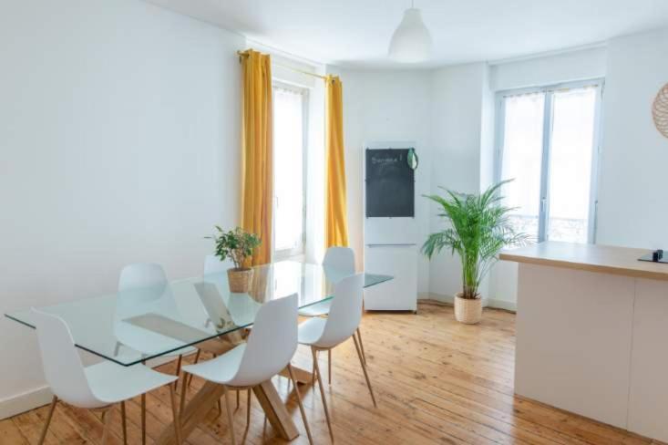 كروزون Superbe Appartement En Plein Coeur De Morgat ! المظهر الخارجي الصورة